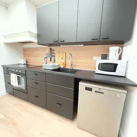 펜션 4 Ch - 10 Pers - Grande Maison - Parking - Jardin - Bbq